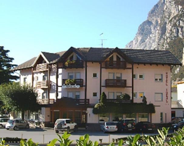 Hotel Ideal Sarche di Calavino Exterior photo