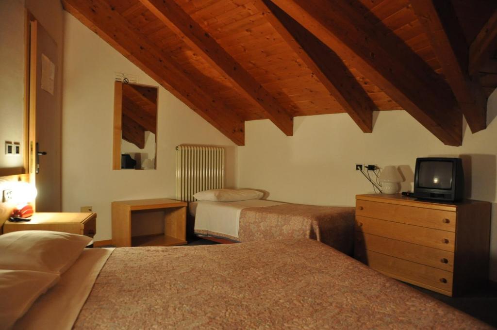 Hotel Ideal Sarche di Calavino Room photo