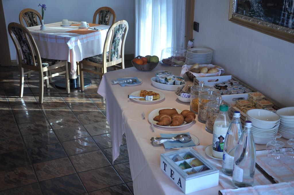 Hotel Ideal Sarche di Calavino Exterior photo